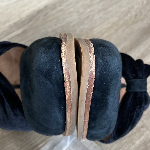 Jeffrey Campbell Cyrus Bow Heeled Mules Sz US 9 Black Suede - Picture 8 of 13